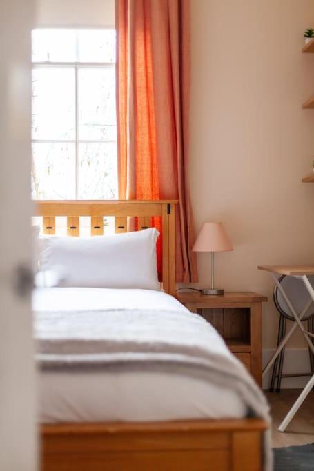 Spacious & Central 3-Bed Flat By Popular Waterloo! London Kültér fotó