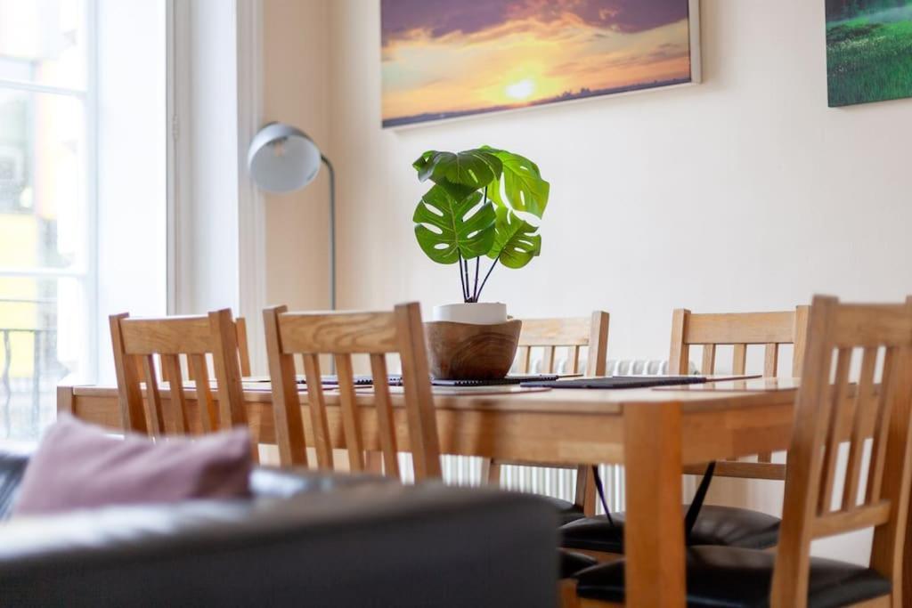 Spacious & Central 3-Bed Flat By Popular Waterloo! London Kültér fotó