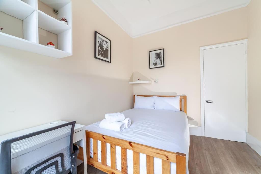 Spacious & Central 3-Bed Flat By Popular Waterloo! London Kültér fotó
